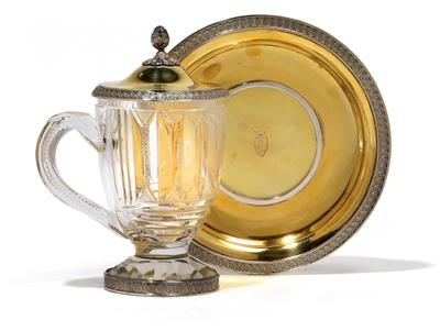A cup with handle with lid and saucer, from Vienna, - Argenti