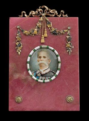 "Fabergé" – A frame with a miniature portrait of King Umberto I. of Italy, - Silver and Russian Silver
