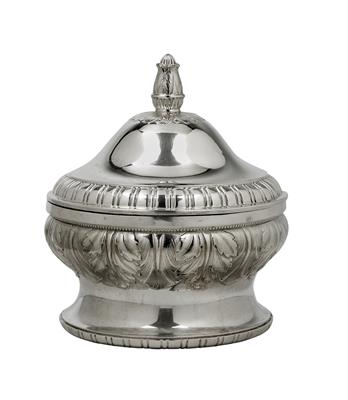 A lidded tureen from Vienna, - Argenti e Argenti russo