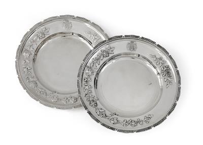 Counts Andrassy – 2 plates from a table service, from Vienna, - Stříbro a Ruské stříbro