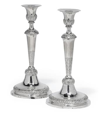 A pair of candleholders from Italy, - Stříbro a Ruské stříbro