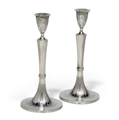 A pair of Neo-Classical candleholders from Vienna, - Stříbro a Ruské stříbro