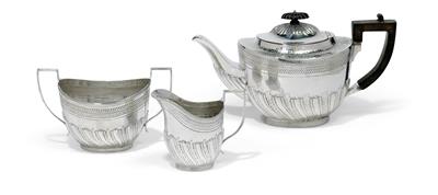 A tea set from London, - Stříbro a Ruské stříbro