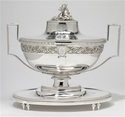 A neoclassical lidded tureen from Paris, - Silver and Russian Silver
