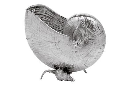 “BUCCELLATI” - a Bowl in Nautilus Shape, - Silver