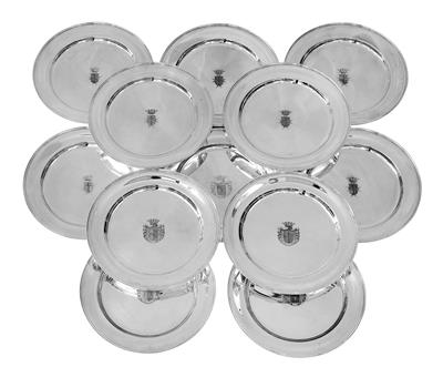 Twelve Place Plates from Italy, - Argenti