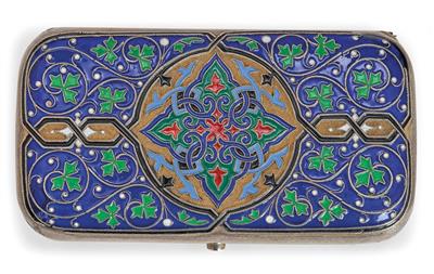 An Enamelled Covered Box from Moscow, - Stříbro a Ruské stříbro