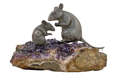 "BUCCELLATI" - 2 Mice on an Amethyst Base, - Silver and Russian Silver