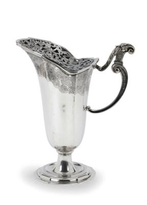 A Jug-Shaped Vase by Buccellati, - Argenti