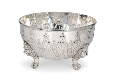 A Large George III Bowl from London, - Stříbro