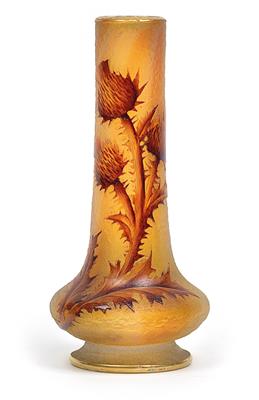 Small vase decorated with thistles, - Jugendstil and 20th Century Arts and Crafts