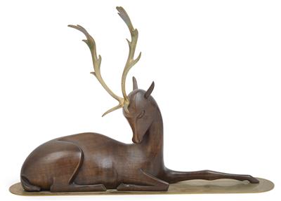 Reclining stag, - Stile Liberty e arte applicata del XX secolo
