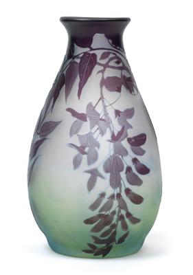 Vase mit Glyzinien, - Jugendstil und angewandte Kunst des 20. Jahrhunderts