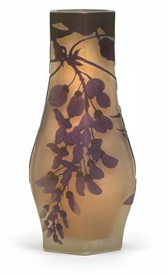 Vase mit Glyzinien, - Jugendstil und angewandte Kunst des 20. Jahrhunderts