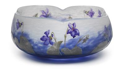 A bowl decorated with violets, - Secese a um?ní 20. století