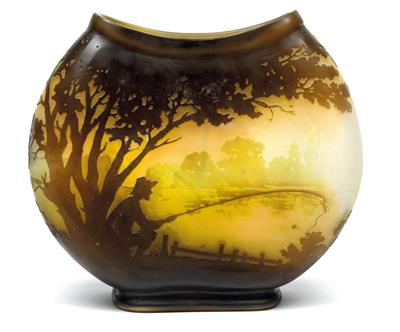 Vase mit Angler, - Jugendstil und angewandte Kunst des 20. Jahrhunderts