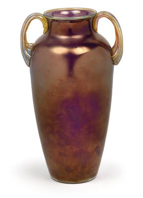 A double handled vase, - Secese a umění 20. století