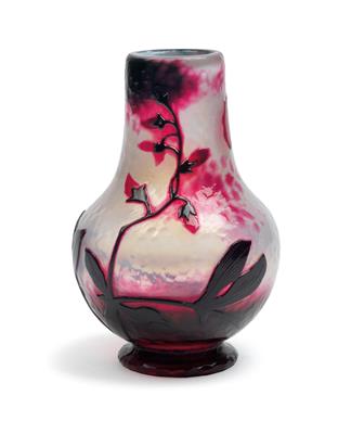 Kleine Vase mit Orchideenzweigen, - Jugendstil und angewandte Kunst des 20. Jahrhunderts