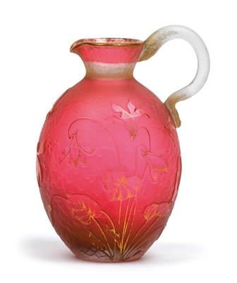 A handled jug with cyclamen flowers, - Jugendstil e arte applicata del XX secolo