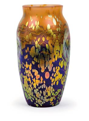 A Lötz Witwe vase, - Jugendstil e arte applicata del XX secolo