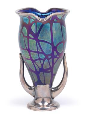A Lötz Witwe vase with electroplated silver mount, - Jugendstil e arte applicata del XX secolo
