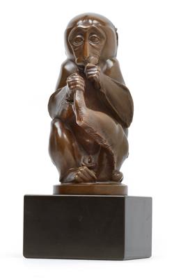 Franz Barwig (Neutitschein 1868-1931 Vienna), A young rhesus macaque sitting - Jugendstil and 20th Century Arts and Crafts