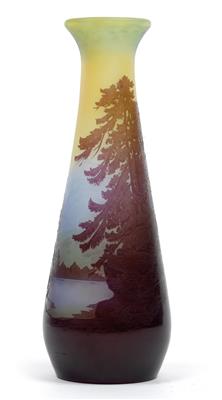 An overlaid and etched vase with mountain landscape by Gallé, - Jugendstil e arte applicata del XX secolo