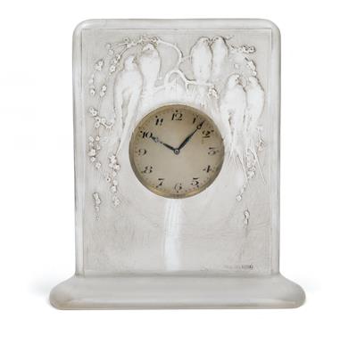 Kleine Uhr "Six Hirondelles Perchées", - Jugendstil und angewandte Kunst des 20. Jahrhunderts