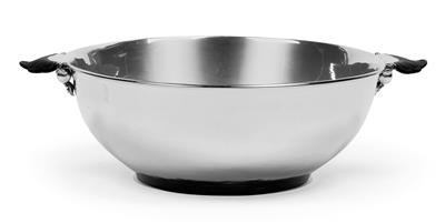 A handled bowl by Georg Jensen, - Secese a umění 20. století