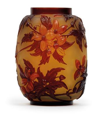 Soufflé-Vase mit Clematis, - Jugendstil und angewandte Kunst des 20. Jahrhunderts