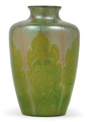 Vase, - Jugendstil und angewandte Kunst des 20. Jahrhunderts