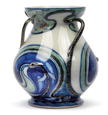 Vase mit Schlangenhenkeln, - Jugendstil und angewandte Kunst des 20. Jahrhunderts