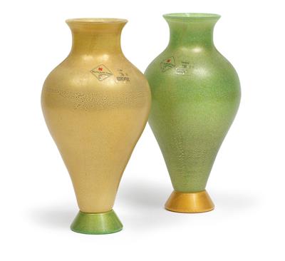 A pair of vases, executed by Barovier & Toso, - Jugendstil e arte applicata del XX secolo