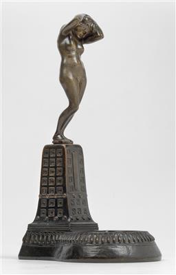 Gustav Gurschner, a horseshoe-shaped ashtray with a female nude on a high base, Vienna, 1906 - Jugendstil and 20th Century Arts and Crafts
