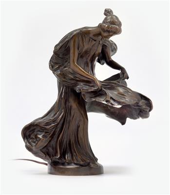 Leo Laporte-Blairsy (France 1867-1923), a table lamp “Dancer Loie Fuller”, France, c. 1900 - Jugendstil e arte applicata del XX secolo