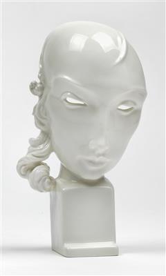 Hermann Hubatsch (Germany 1878-1940), a female mask, designed in 1930, executed by the Royal Porcelain Manufactory Berlin - Secese a umění 20. století