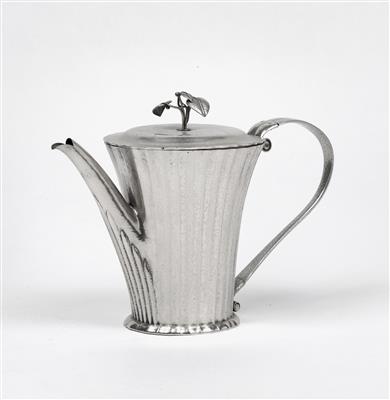 Josef Hoffmann, part of a service: coffee pot, designed in 1916, executed by the Wiener Werkstätte, as of May 1922 - Jugendstil e arte applicata del XX secolo