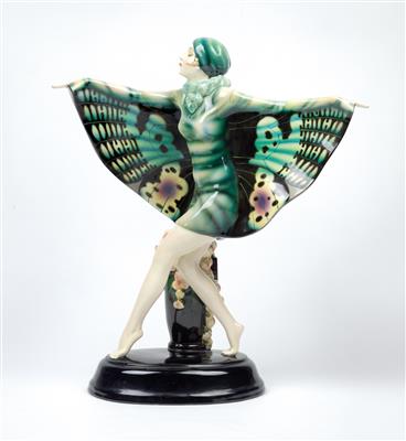 Josef Lorenzl, a figure “Gefangener Vogel” (The Captive Bird, Niddy Impekoven) on an oval plinth, designed in c. 1922, executed by Wiener Manufaktur Friedrich Goldscheider, by 1941 - Jugendstil e arte applicata del XX secolo