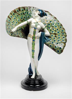 Paul Philippe, a female dancer in a peacock costume on a round base, designed c. 1924/25, executed by Wiener Manufaktur Friedrich Goldscheider, by 1941 - Jugendstil and 20th Century Arts and Crafts