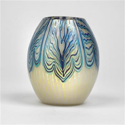 A vase, Johann Lötz Witwe, Klostermühle, c. 1901 - Secese a umění 20. století