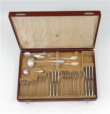 A 64-piece cutlery set in original leather casket, Alexander Sturm, Vienna, as of May 1922 - Secese a umění 20. století