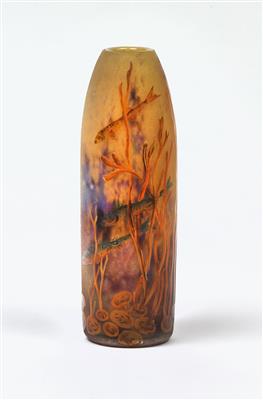 A vase with fish and algae, Muller Fréres, Croismare/Lunéville, c. 1920 - Secese a umění 20. století