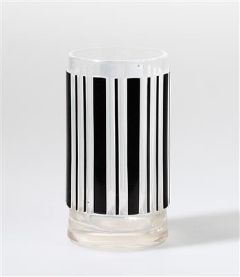 A beaker, probably designed by the Imperial and Royal Glass School in Haida, before 1915, manufactured by Johann Oertel & Co. - Jugendstil e arte applicata del XX secolo