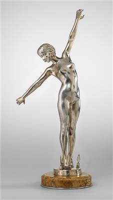 Gerard, a sword dancer, designed in c. 1920/30 - Secese a umění 20. století