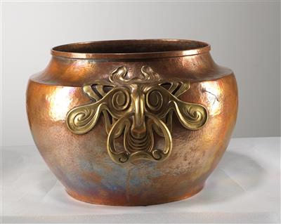 A large handled vessel, in the manner of Victor Horta, Belgium, c. 1900 - Jugendstil e arte applicata del XX secolo