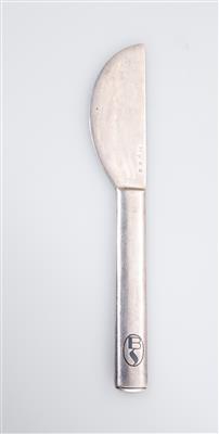 Josef Hoffmann, a “Round Model” butter knife, executed by Wiener Werkstätte, by May 1922 - Secese a umění 20. století