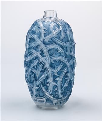 A “Ronces” vase, model number: 946, designed in c. 1921, René Lalique, Wingen-sur-Moder - Jugendstil and 20th Century Arts and Crafts