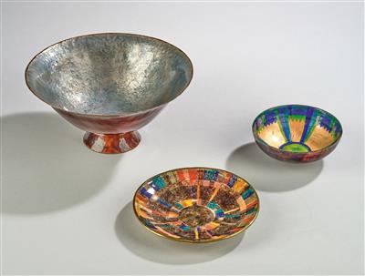 Three enamel objects: a plate, a small bowl and a large bowl, in the style of Mitzi Friedmann-Otten, Vienna, c. 1920-25 - Secese a umění 20. století