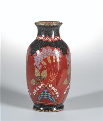 Emil Fischer (Hungary 1863-1937), a vase with East Asian decor, Budapest, c. 1909 - Jugendstil e arte applicata del XX secolo