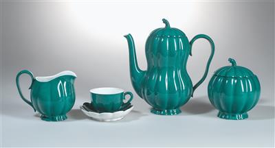Josef Hoffmann, a complete 15-piece mocha service in melon shape for six persons, designed in 1929, executed by Vienna Porcelain Factory Augarten, c. 1934 - Jugendstil and 20th Century Arts and Crafts
